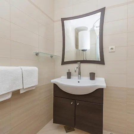 Vujcic Apartman *