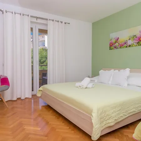 Vujcic Apartman *